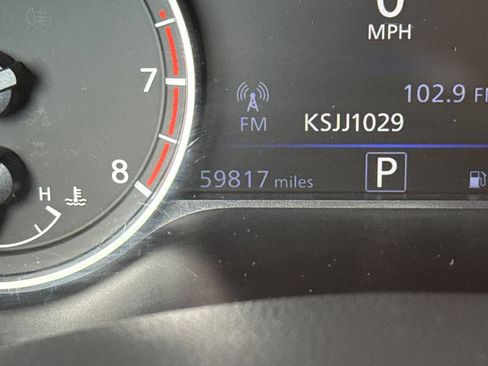 Used 2021 Nissan Altima 2.5 SV w/ SV Premium Package FWD image 34