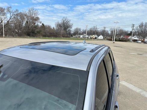 Used 2021 Jeep Grand Cherokee Laredo X image 12