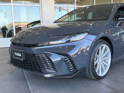 Certified 2025 Toyota Camry SE w/ Convenience Package FWD image 3