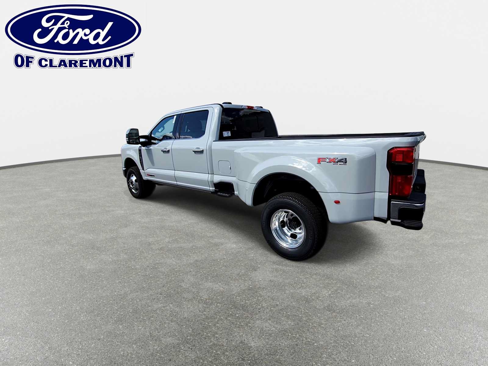New 2026 Ford F350 Lariat w/ Lariat Ultimate Package AWD/4WD image 6