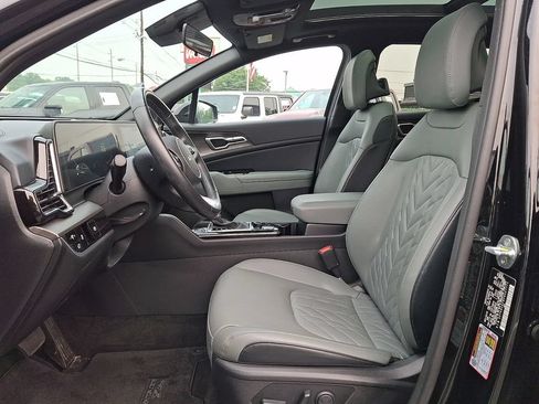 Used 2023 Kia Sportage X-Line w/ X-Line Premium Package AWD/4WD image 17