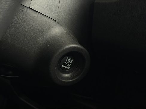 Used 2023 RAM ProMaster 2500 FWD image 18
