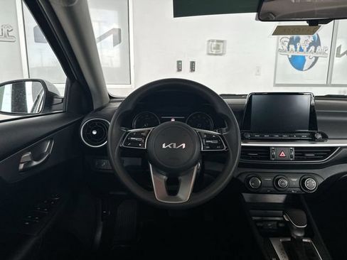 Certified 2023 Kia Forte LXS w/ LXS Technology Package FWD image 13