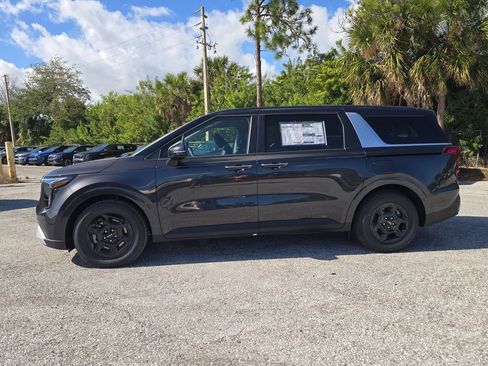 New 2026 Kia Carnival image 5