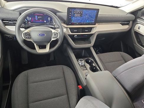 Used 2026 Ford Explorer Active RWD image 11