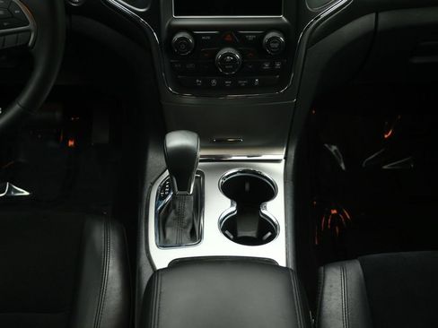 Used 2018 Jeep Grand Cherokee Altitude AWD/4WD image 36