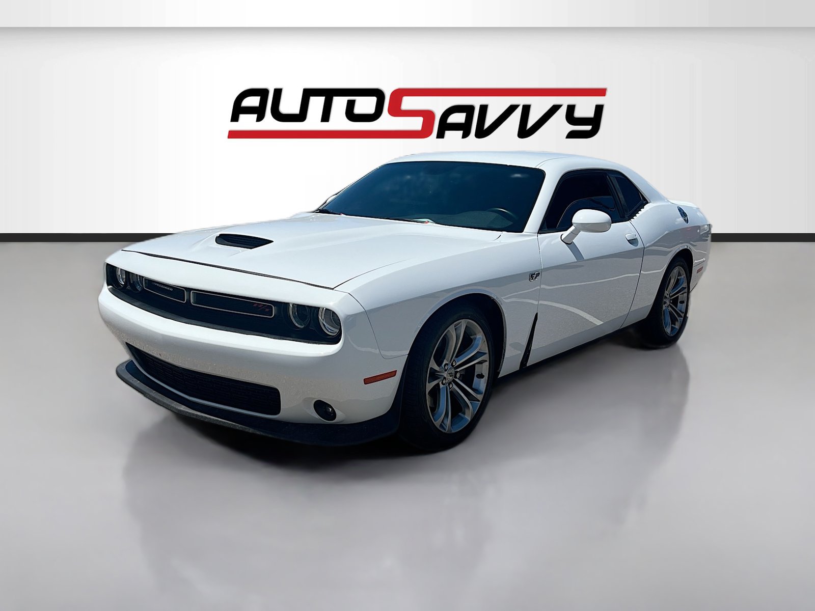 Used 2022 Dodge Challenger R/T RWD image 3