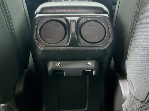 Used 2022 Jeep Wrangler Sport S image 26