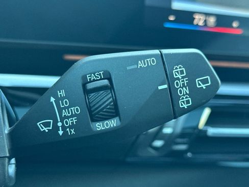 Used 2025 BMW X1 xDrive28i w/ Technology Package image 34