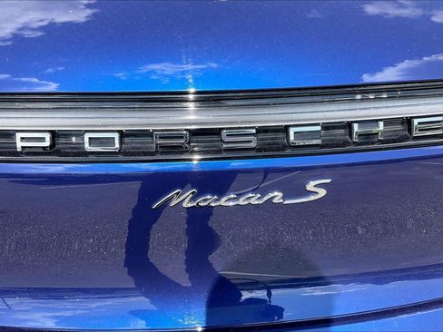 Used 2023 Porsche Macan S AWD/4WD image 31