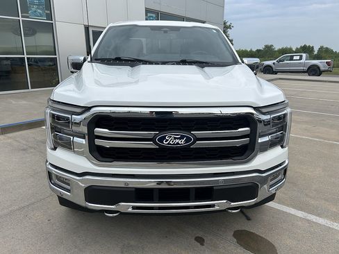 Used 2024 Ford F150 Lariat w/ Equipment Group 502A High AWD/4WD image 9