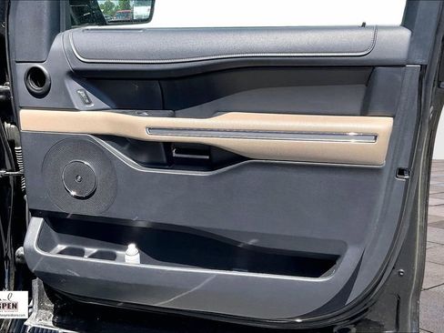 Certified 2023 Ford Expedition Limited AWD/4WD image 23