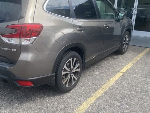 Used 2020 Subaru Forester Limited AWD/4WD image 3