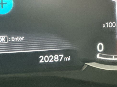 Used 2024 Genesis G70 2.5T image 15