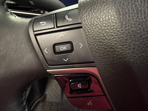 Used 2025 Toyota Camry XSE w/ Premium Package AWD/4WD image 20