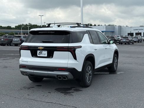 New 2025 Chevrolet Traverse LT w/ LPO, Floor Liner Package image 14