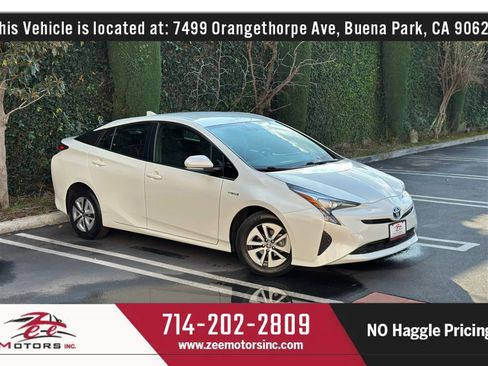 Used 2016 Toyota Prius Three image 1