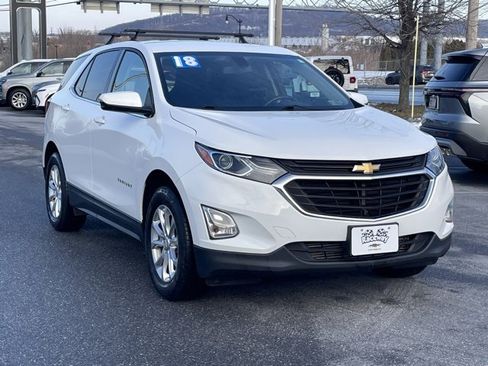 Used 2018 Chevrolet Equinox LT image 1