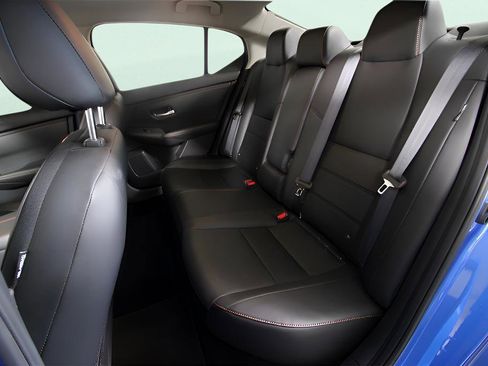 Used 2024 Nissan Sentra SR w/ SR Premium Package FWD image 26