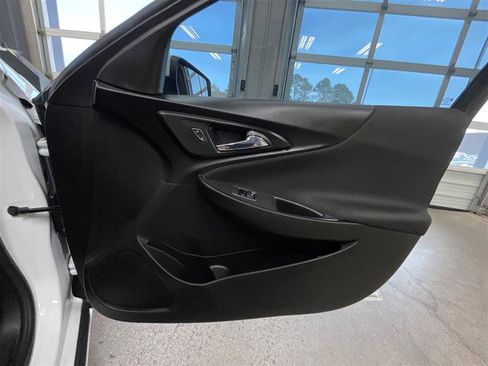 Used 2022 Chevrolet Malibu LT FWD image 26