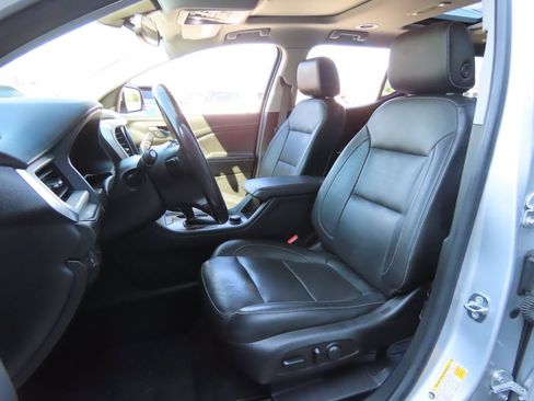 Used 2019 GMC Acadia SLT AWD/4WD image 21