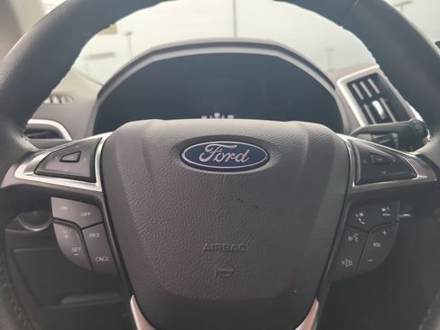 Certified 2024 Ford Edge Titanium image 13