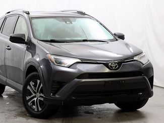 Used 2017 Toyota RAV4 LE video 2