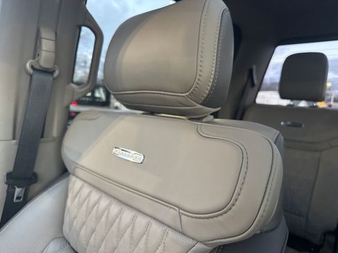 Used 2025 Ford F350 Platinum w/ Platinum Plus Package image 52