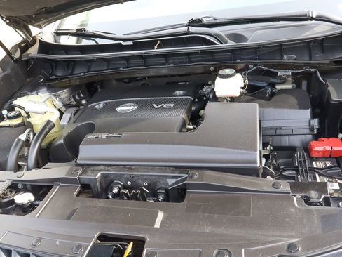 Used 2017 Nissan Murano Platinum w/ Platinum Technology Package image 19