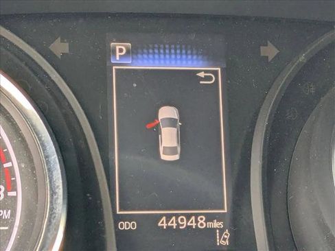 Used 2020 Toyota Camry SE image 10