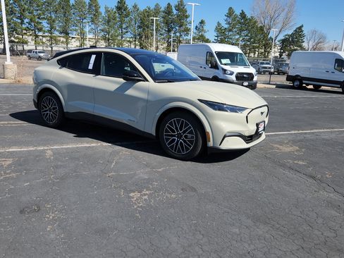 New 2026 Ford Mustang Mach-E Premium AWD/4WD image 19