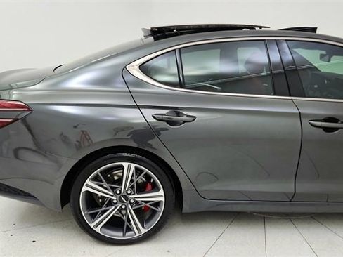 Used 2025 Genesis G70 2.5T w/ Sport Prestige Package image 12