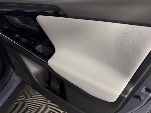 Used 2023 Subaru Solterra Limited image 33