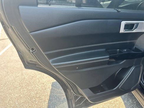Used 2022 Ford Explorer ST w/ Equipment Group 401A AWD/4WD image 7