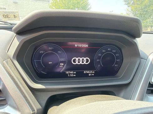 Used 2025 Audi Q4 e-tron Premium Plus w/ Premium Plus RWD image 2