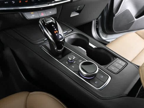 Used 2024 Cadillac XT4 Premium Luxury image 27