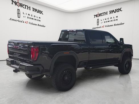 Used 2022 GMC Sierra 2500 AT4 w/ AT4 Premium Plus Package AWD/4WD image 5