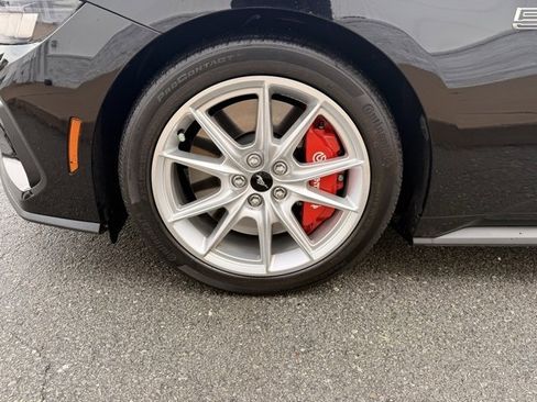 Used 2024 Ford Mustang GT Premium image 7