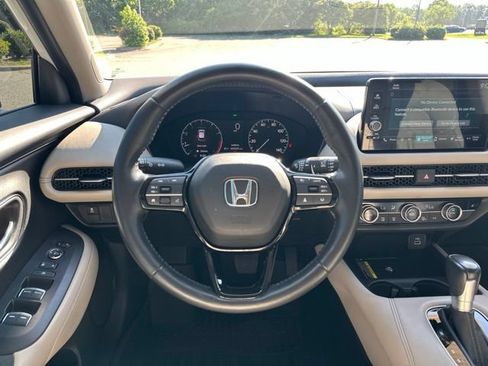 Used 2024 Honda HR-V EX-L image 12