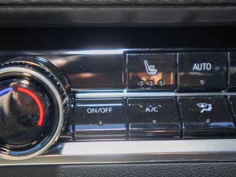 New 2026 Chevrolet Equinox LT image 16