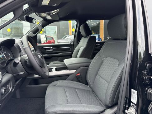 New 2026 RAM 1500 4x4 Crew Cab image 21