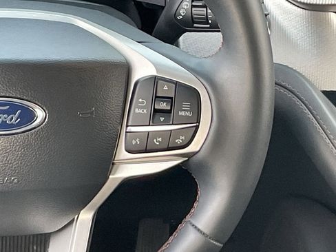 Certified 2025 Ford Explorer Active image 21