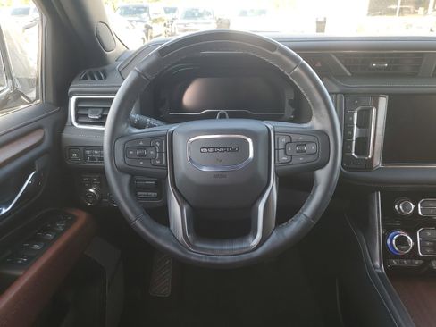 Used 2024 GMC Yukon Denali Ultimate w/ LPO, Floor Liner Package AWD/4WD image 11