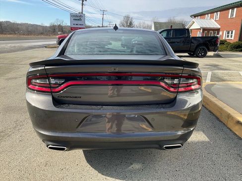 Used 2023 Dodge Charger SXT w/ Plus Group image 4