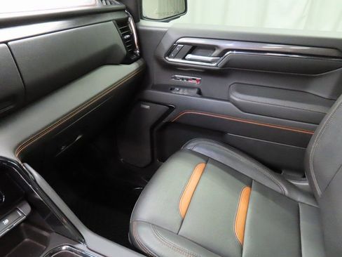 Used 2022 GMC Sierra 1500 AT4 w/ Technology Package image 33