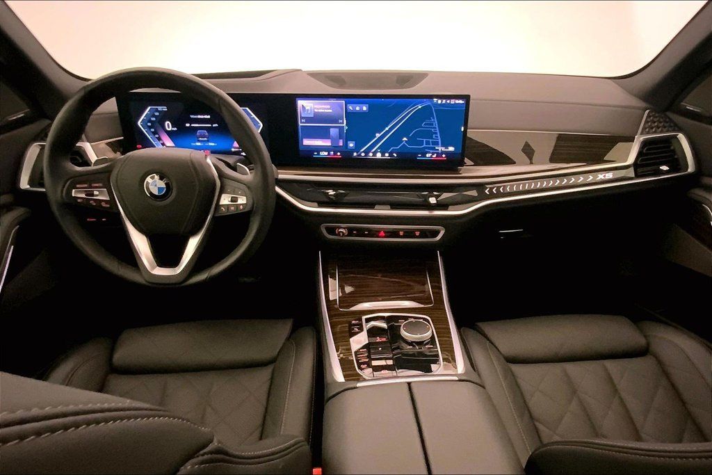 Certified 2026 BMW X5 xDrive40i AWD/4WD image 16