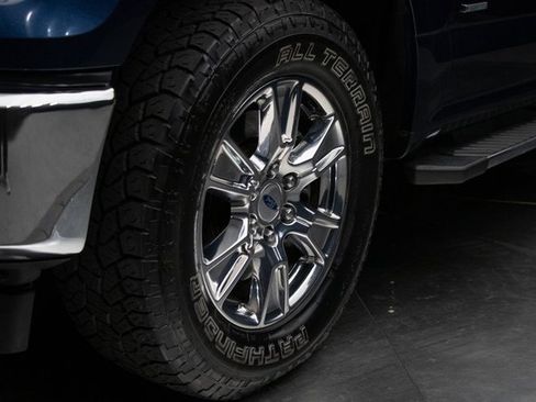 Used 2017 Ford F150 XLT w/ Equipment Group 302A Luxury image 7