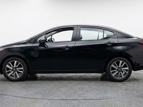 Used 2025 Nissan Versa SV FWD image 5