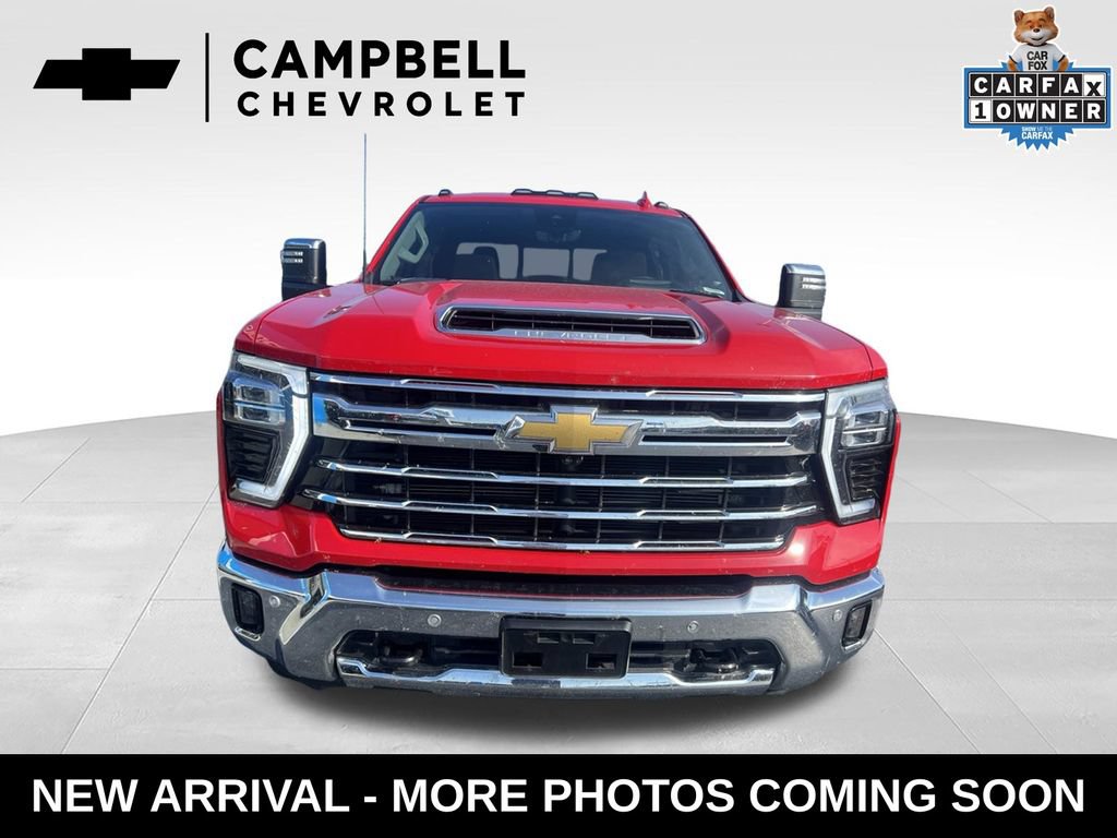Used 2024 Chevrolet Silverado 2500 LTZ w/ LTZ Premium Package AWD/4WD image 14