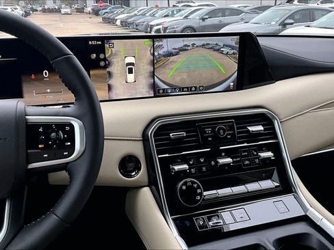 New 2026 Nissan Armada Platinum image 6